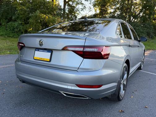 Silver 2020 Volkswagen Jetta 1.4T R-Line