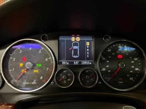 2004 Volkswagen Touareg V8