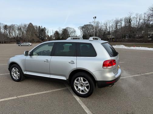 2004 Volkswagen Touareg V8