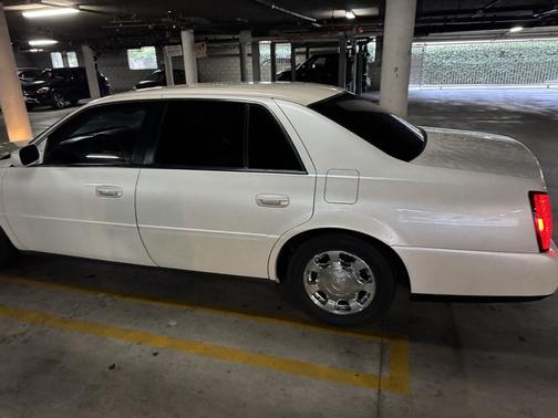 2002 Cadillac DeVille Base