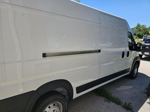 White 2023 RAM ProMaster 2500 High Roof