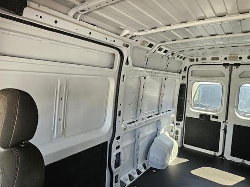White 2023 RAM ProMaster 2500 High Roof