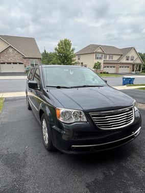 2014 Chrysler Town & Country Touring