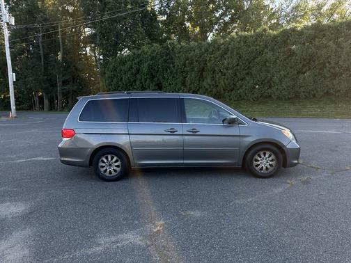 Gray 2008 Honda Odyssey EX