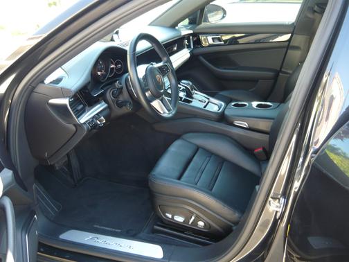 2019 Porsche Panamera Panamera