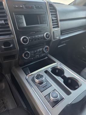 Gray 2018 Ford Expedition XLT