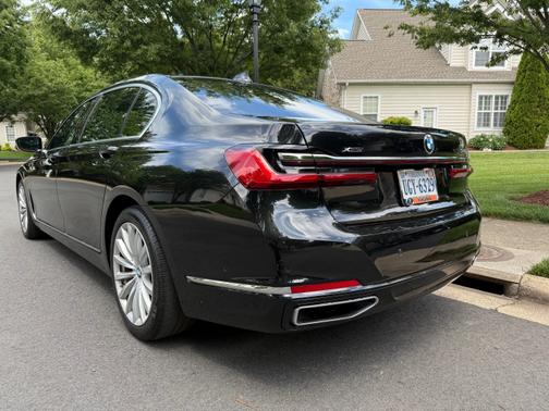 2020 BMW 740 i xDrive