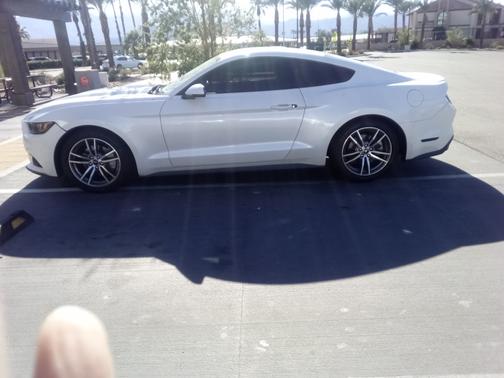 2017 Ford Mustang EcoBoost Premium