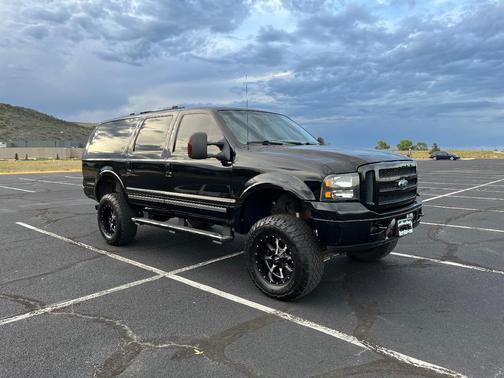 Black 2005 Ford Excursion Limited
