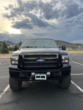Black 2005 Ford Excursion Limited