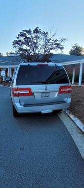 Silver 2014 Lincoln Navigator Base