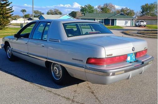 Silver 1992 Buick Roadmaster Limited
