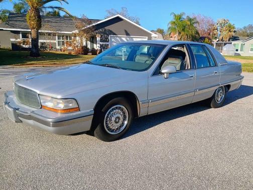 Silver 1992 Buick Roadmaster Limited