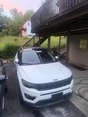 White 2019 Jeep Compass Latitude
