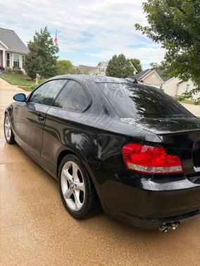 Black 2008 BMW 128 i