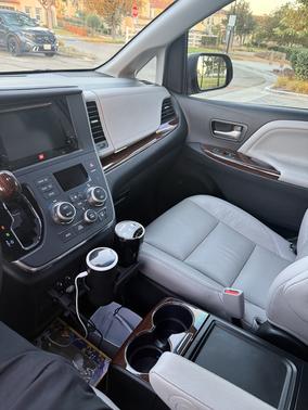 Silver 2015 Toyota Sienna Limited Premium