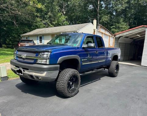 Blue 2003 Chevrolet Silverado 2500 LS H/D Extended Cab