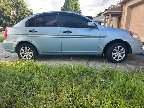 Blue 2010 Hyundai Accent GLS