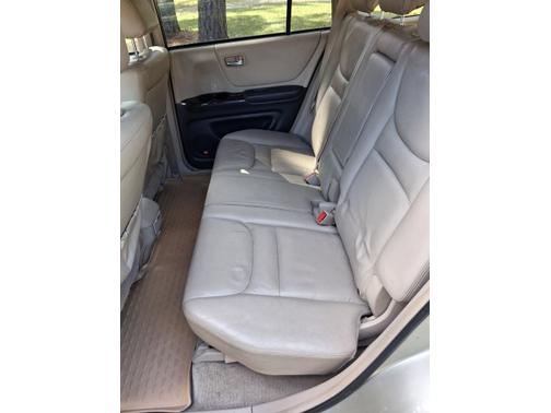 Gold 2002 Toyota Highlander Limited