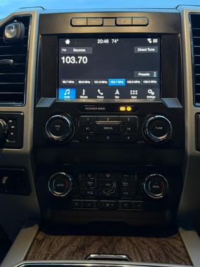 Black 2019 Ford F-250 Lariat