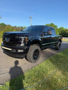 Black 2019 Ford F-250 Lariat