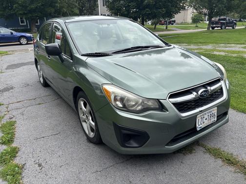 Green 2014 Subaru Impreza 2.0i