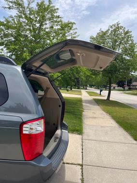 Gray 2006 Kia Sedona EX