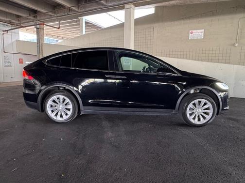 2019 Tesla Model X Long Range