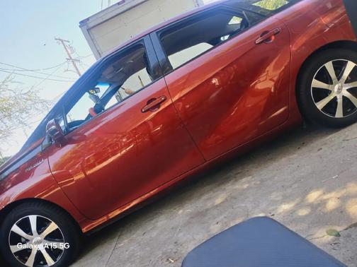 2017 Toyota Mirai Base