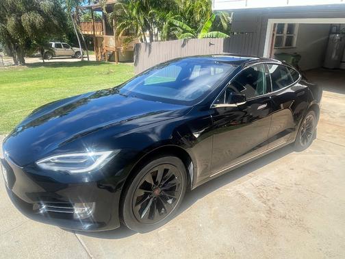 2018 Tesla Model S 75D