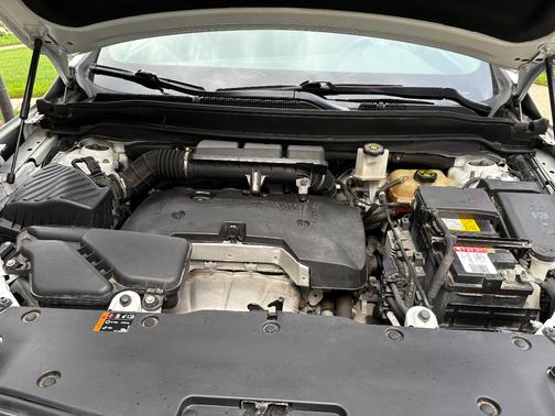 White 2020 Buick Envision Essence