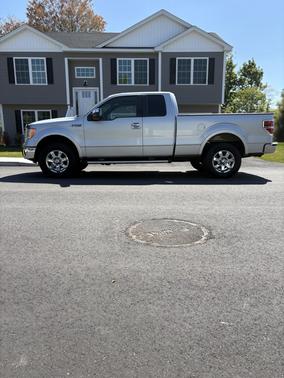 Silver 2013 Ford F-150 Lariat