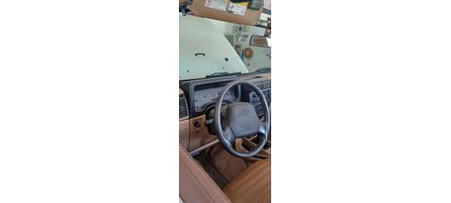 Photo 3 of 17 of 2000 Jeep Wrangler Sahara