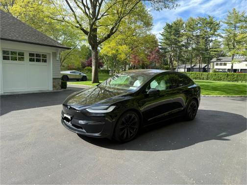Black 2023 Tesla Model X Base