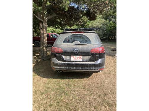 2015 Volkswagen Golf SportWagen TDI S 4-Door
