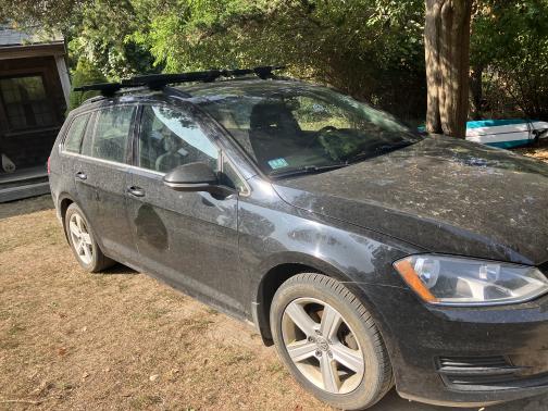 2015 Volkswagen Golf SportWagen TDI S 4-Door
