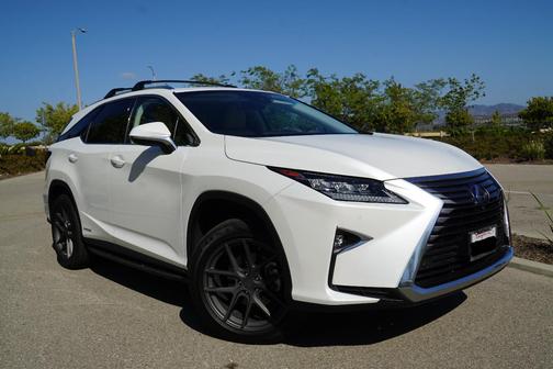 White 2018 Lexus RX 450hL Luxury