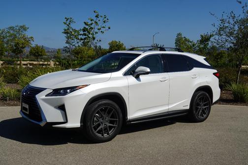 White 2018 Lexus RX 450hL Luxury