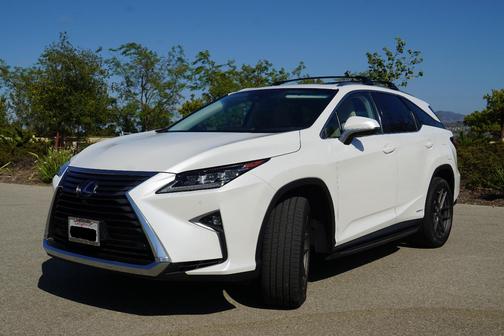 White 2018 Lexus RX 450hL Luxury
