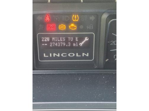 Black 2008 Lincoln Navigator Base