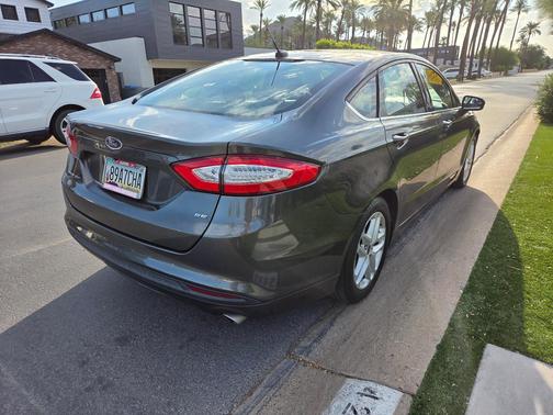 Gray 2016 Ford Fusion SE