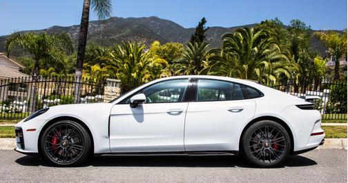 2025 Porsche Panamera GTS
