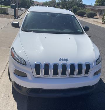 2016 Jeep Cherokee Sport