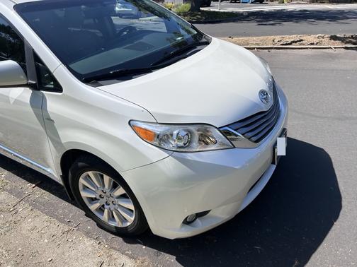 2017 Toyota Sienna XLE