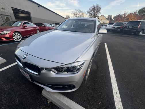 2017 BMW 330e iPerformance