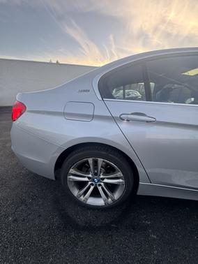 2017 BMW 330e iPerformance