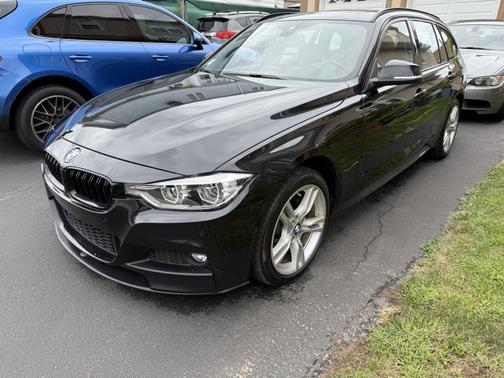 2018 BMW 330 i xDrive