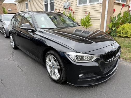 2018 BMW 330 i xDrive