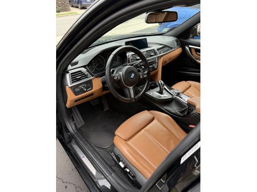 2018 BMW 330 i xDrive
