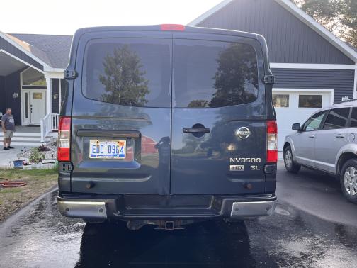 2015 Nissan NV Passenger NV3500 HD SL V8